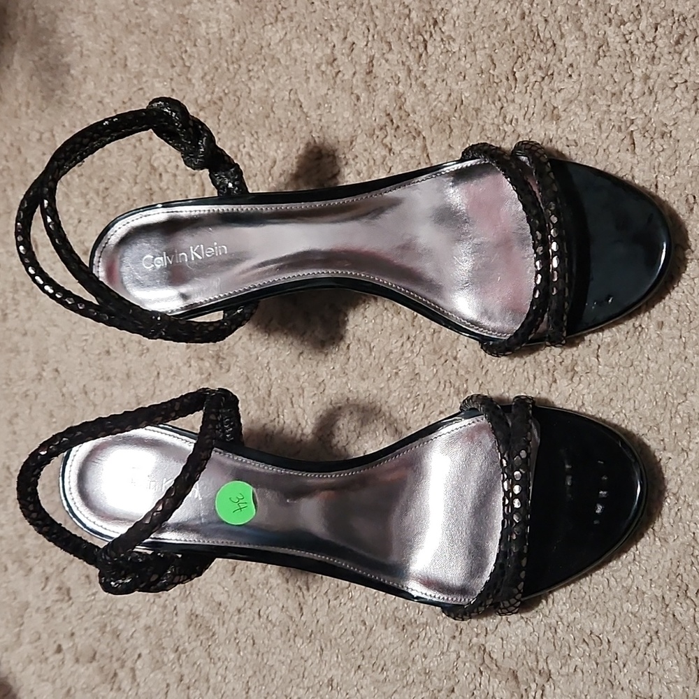 Beautiful Calvin Klein sz 11